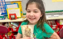 Heartwarming Reunion: Second Grader Welcomes Military Father at Clyde Elementary
