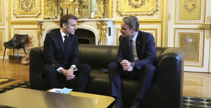 Mitsotakis and Macron Address AI, Defense, and Bilateral Relations