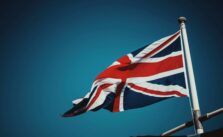 Britain Will 'Consider' Deploying Troops to Ukraine with Peace Agreement, but Seeks 'US Support'
