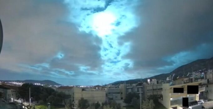 Meteor Causes Mysterious Morning Flash Over Attica, According to EMY Director