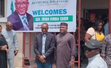 Minister Signs Over 100 Import Duty Exemption Certificates, Pledges Support for Ikom Cocoa Processing Factory
