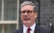 UK PM Starmer Vows to Tackle Illegal Foreign Workers as Immigration Challenges Rise