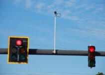 Lagos Imposes Fines of 20,000 and N50,000 for Traffic Light and Speed Limit Violations