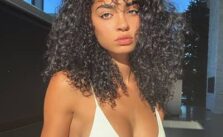 Raven Lyn: Bikini, Feet, Measurements, Height, and Weight Details