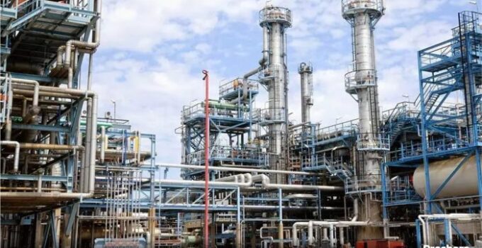 NNPC Refutes Reports of Explosion at Warri Refinery