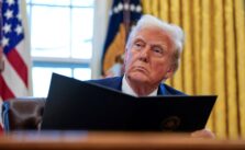 US Federal Employees Directed to Remove Pronouns from Email Signatures