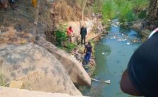 Woman with suspected mental health issues dies after leaping into river in Ekiti.