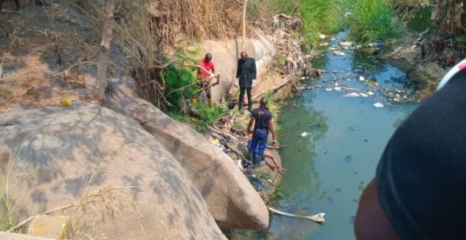 Woman with suspected mental health issues dies after leaping into river in Ekiti.