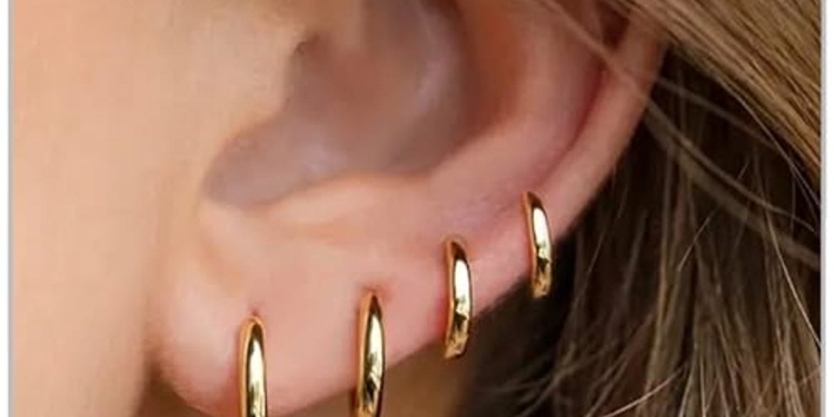 4-Pair Small Gold Hoop Earring Set for Women - Enjoy 32% Off!
