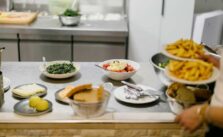 The Black Cat: A Cherished Taverna in Pangrati Since 1963