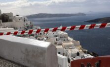 Continued Seismic Activity Detected Near Santorini | eKathimerini.com