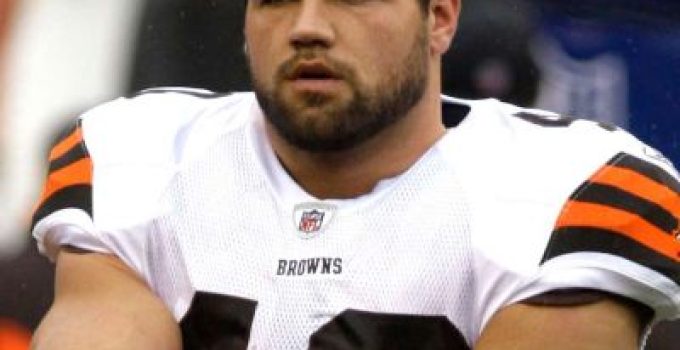 Peyton Hillis Net Worth, Age, Height, Bio, Birthday, Wiki