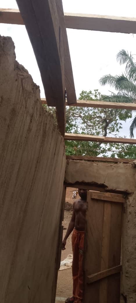ffb12448 b8ff 4f40 a8de 89894f3b62d1 Rain Storm Kills Three in Yala, Over 20 Houses Destroyed