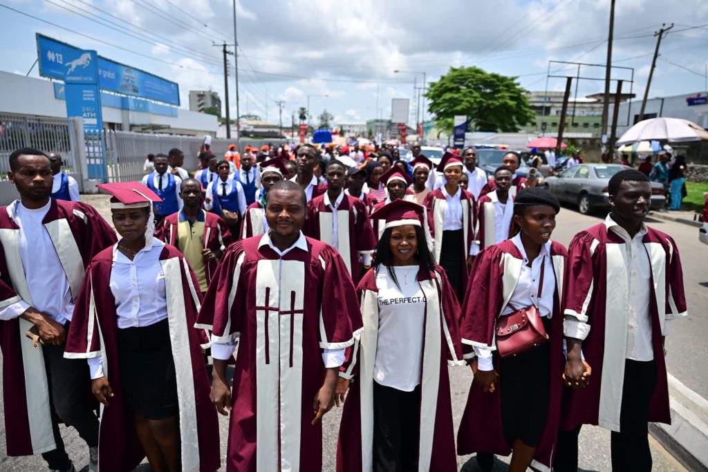 Cross River Hosts Maiden Carnival Parade of Thanksgiving and Festival of Praise (Photos)