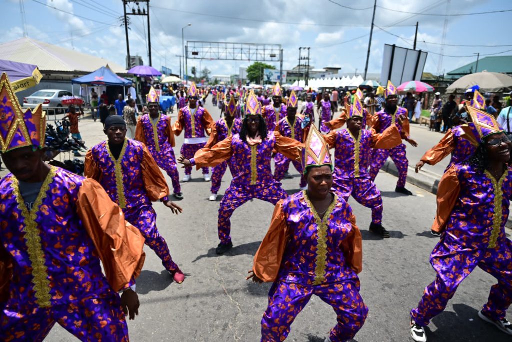 Cross River Hosts Maiden Carnival Parade of Thanksgiving and Festival of Praise (Photos)