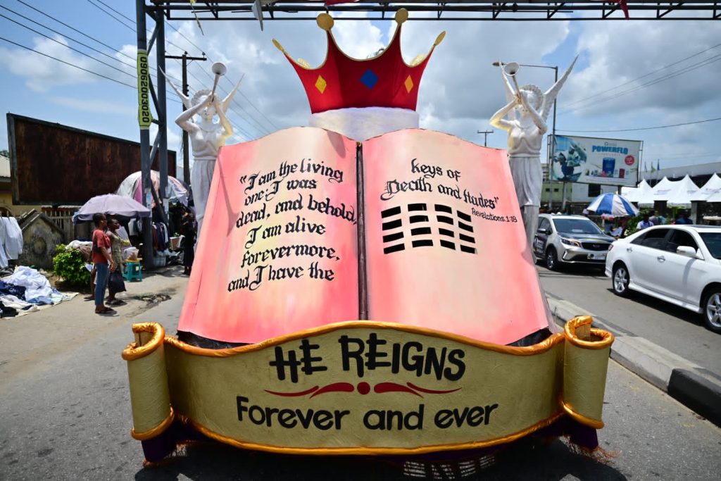 Cross River Hosts Maiden Carnival Parade of Thanksgiving and Festival of Praise (Photos)