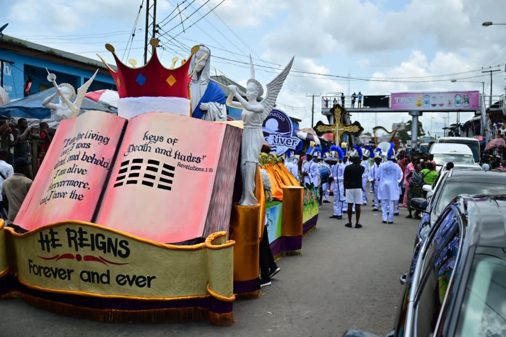Cross River Hosts Maiden Carnival Parade of Thanksgiving and Festival of Praise (Photos)