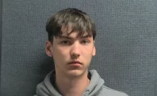 20-year-old Louisville man in Boone County Jail after he was allegedly found n@ked in 13-year-old girl’s bedroom