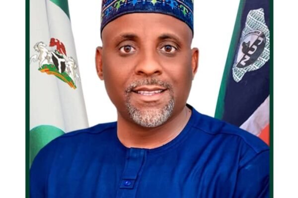 f00c077a 3c6f 4485 98d1 e02c7aa442a5 NUJ, Cross River Council Celebrates National President at Birthday