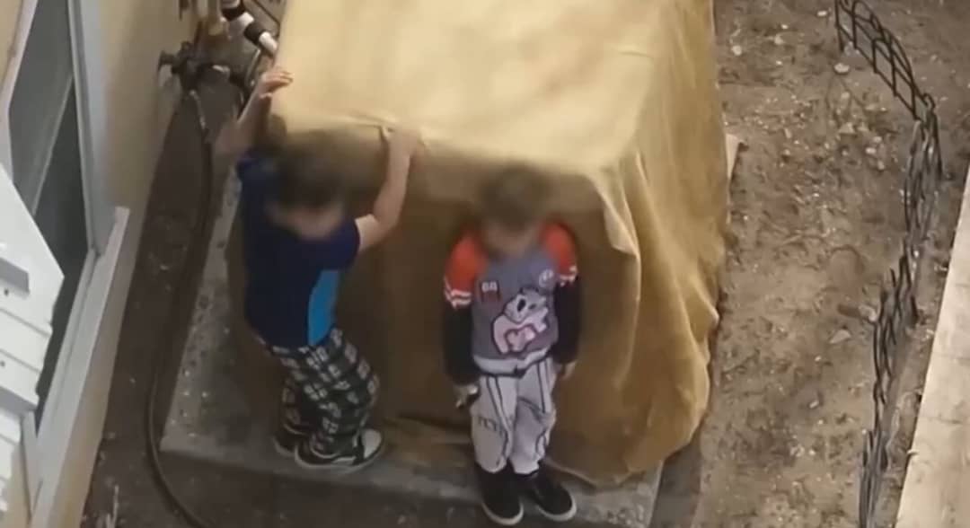 New Mexico Police disarm 2 minors holding loaded handgun