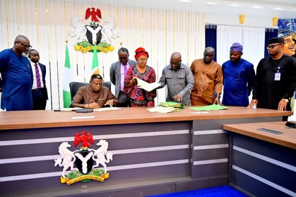 5698fa0f 36c5 4e1c adee 7af7674f9aa9 Gov. Otu Gets CRSHA Endorsement For 2027, Signs Nine Bills Into Law