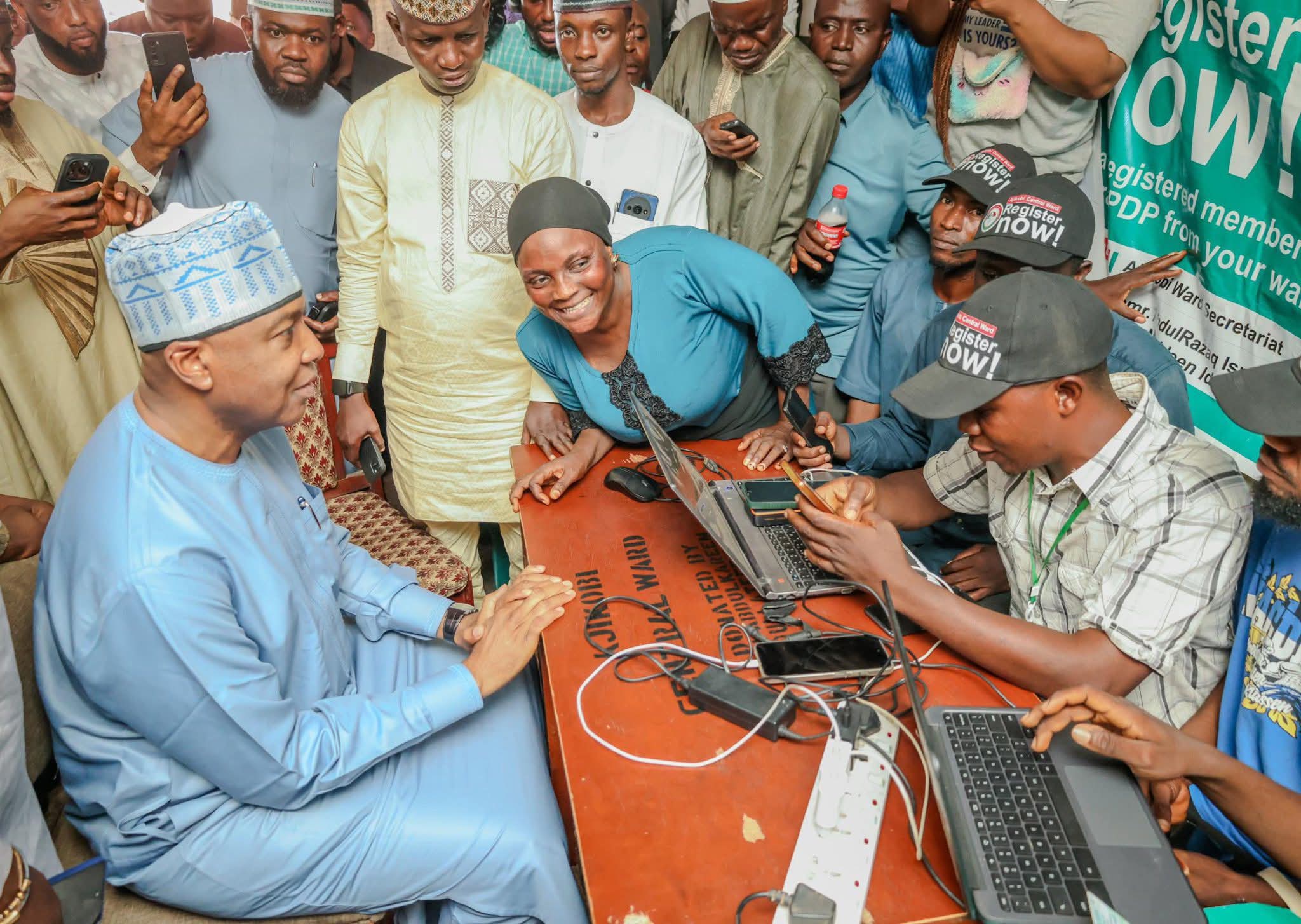 Ex-Senate President Saraki dumps APC for PDP