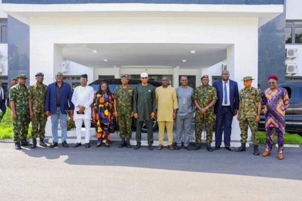 35adcdaf 5cb2 4d1e aa81 a75d92d15ae1 Cross River Gov’t Woos Air Force on Heightening Security