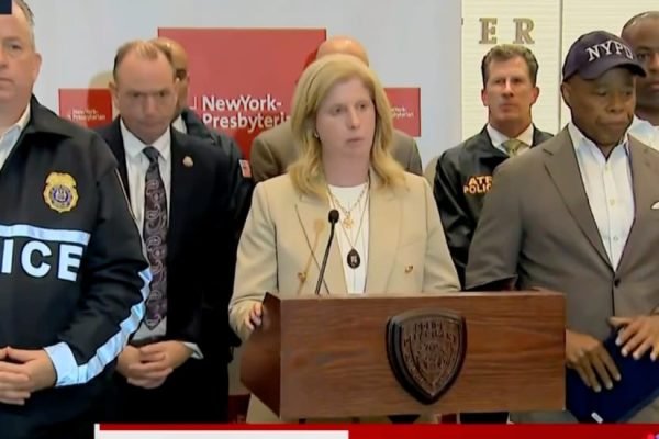 NYPD officer, 3 others killed in Manhattan mass shooting