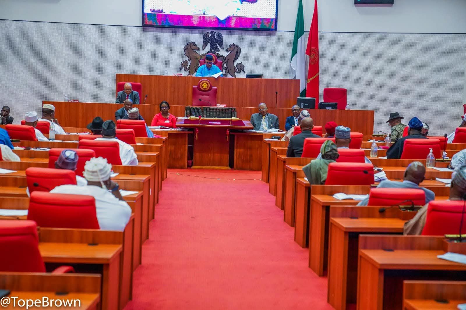 nigerian senate 4 PDP senators defect to APC