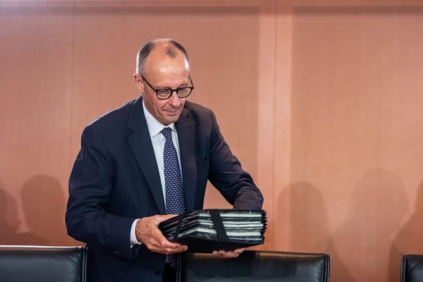 Friedrich Merz German conservatives call urgent meeting after arms export halt