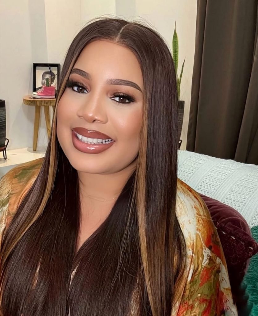 Leave me alone, Actress Monalisa Chinda fumes at organic cream vendors approaching her for ads