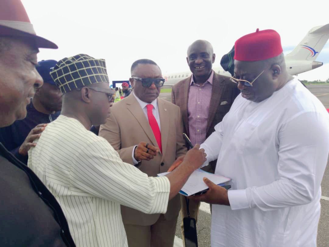 Orok Duke hails Governor Otu for expanding CallyAir fleet