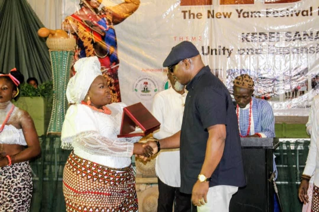 Emmanuel Ironbar joins Cross Riverians at Abuja Leboku Festival