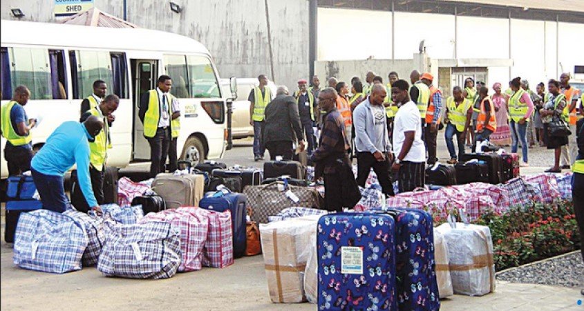 Ghana deports 4 Nigerians, 7 others after transfer from US