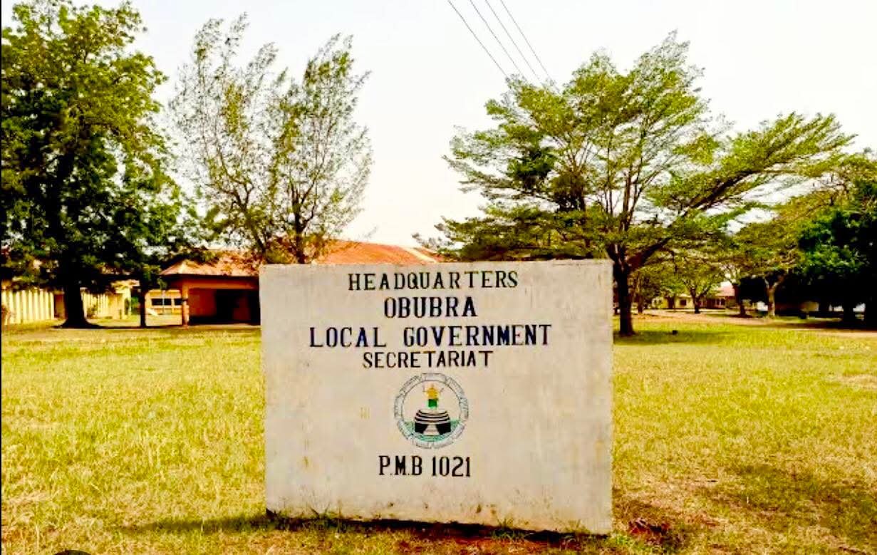 The word Obubra is derived from Ubibira or Ubira, the name of the main Obubra village located at the bank of the Cross River.
