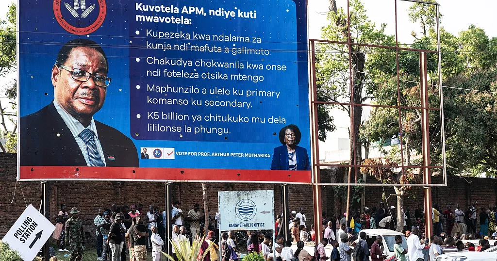 Mutharika Takes Early Lead in Malawi Presidential Election