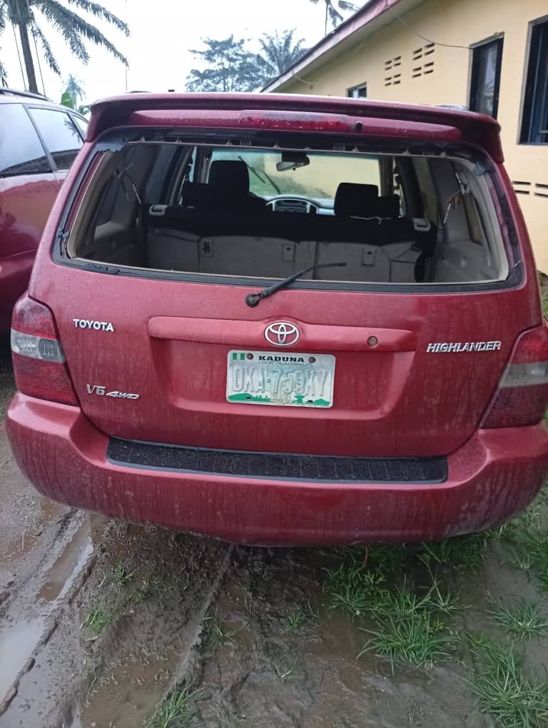 Police recover snatched vehicle, arrest suspects in Cross River