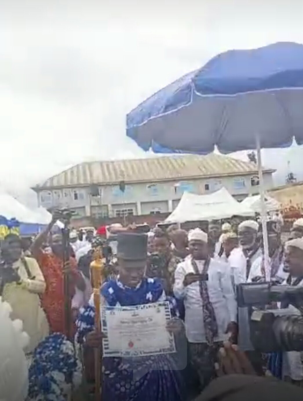 Calabar South monarch honours top govt officials with chieftaincy titles