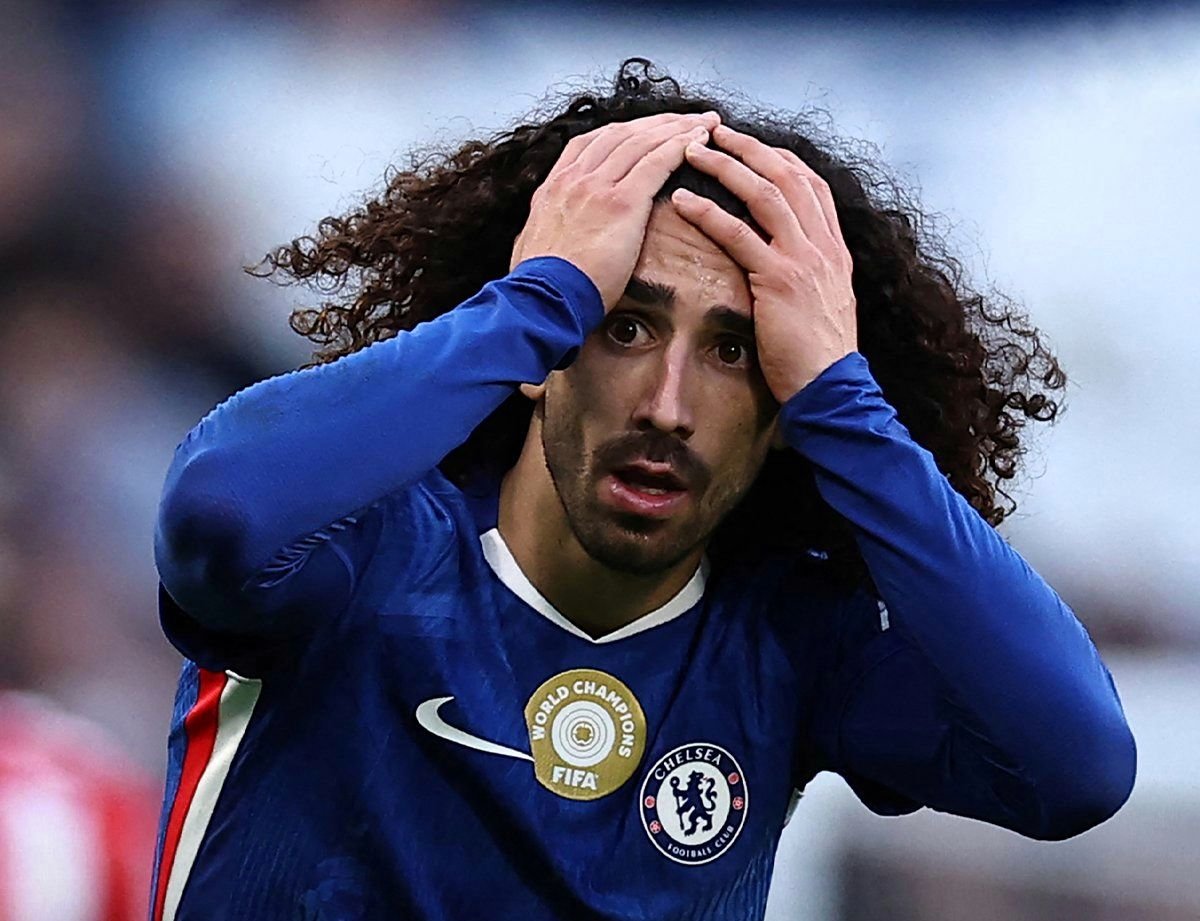 Chelsea slump to Sunderland at Stamford Bridge