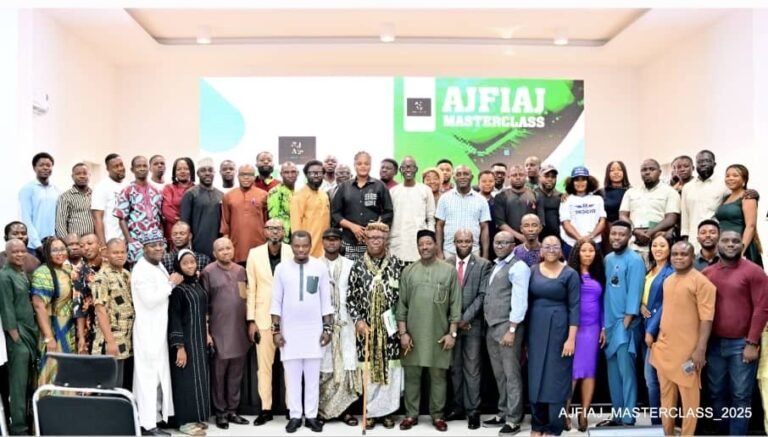 Rasheed Olanrewaju, Others Train C’River Media Aides on Communication, Action Planning, Networking