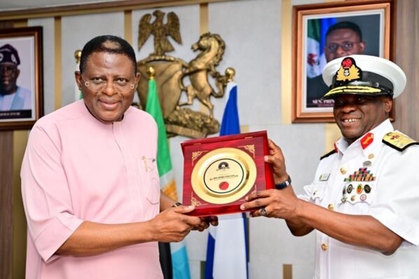 30f86ad6 8da2 429c abc1 33b4a038be74 Cross River, Navy Reiterate Resolve to Strengthen Maritime Security