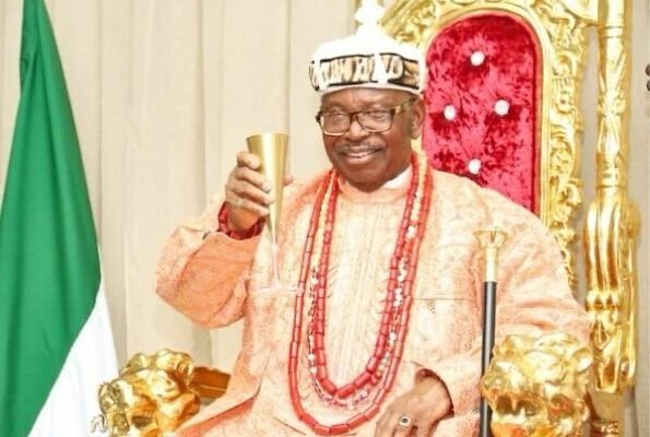 3ede100b 25df 4ed5 ab8f 2c0e3b7d94c0 Gov. Eno Celebrates Eket Monarch on 89th Birthday