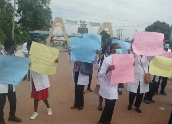 UNIJOS dental students protest 10-year delay over non-accredited programme