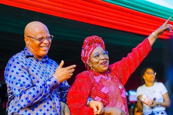 4c2c6c04 0390 4bd5 acb6 652a5641cc4a Gov Eno Hosts Epic Christmas Bash in Hometown