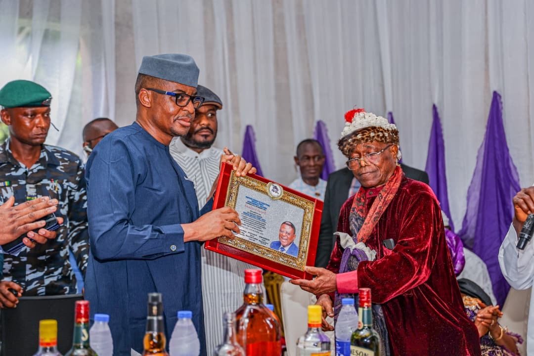 52393b25 70f2 418e a590 9609ae29a72b Okoyong Community Honours Gov. Otu, Distinguished Sons Assured of Accelerated Development