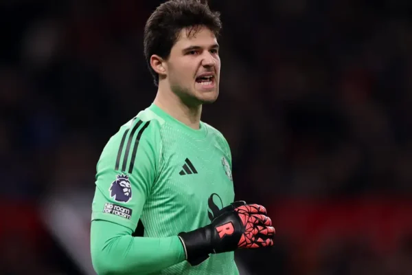 Senne Lammens Lammens saves United's blushes in 8-goal thriller against Bournemouth