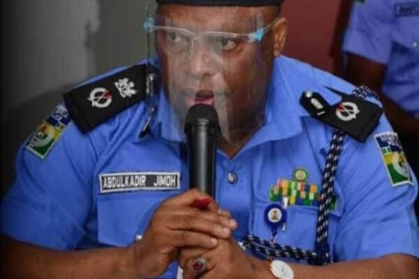 dc16a825 a1eb 4a06 84b1 9b494a415a6b Akwa Ibom Rep empowers those who worked for him during election with cars, business grants