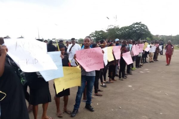 23948279 bbde 478e bba0 ace6ed74cab5 Protest Rocks Eket Over Princess Udoito Arrest, Stubb Creek