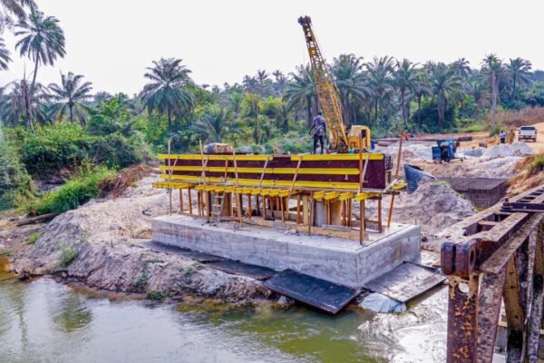 56b78ba1 7a6d 4b11 8a45 aef802765c66 Residents Excited With Usaka Annang–Abiakpo–Nko Road, Other Projects in Obot Akara, Commend Gov. Eno