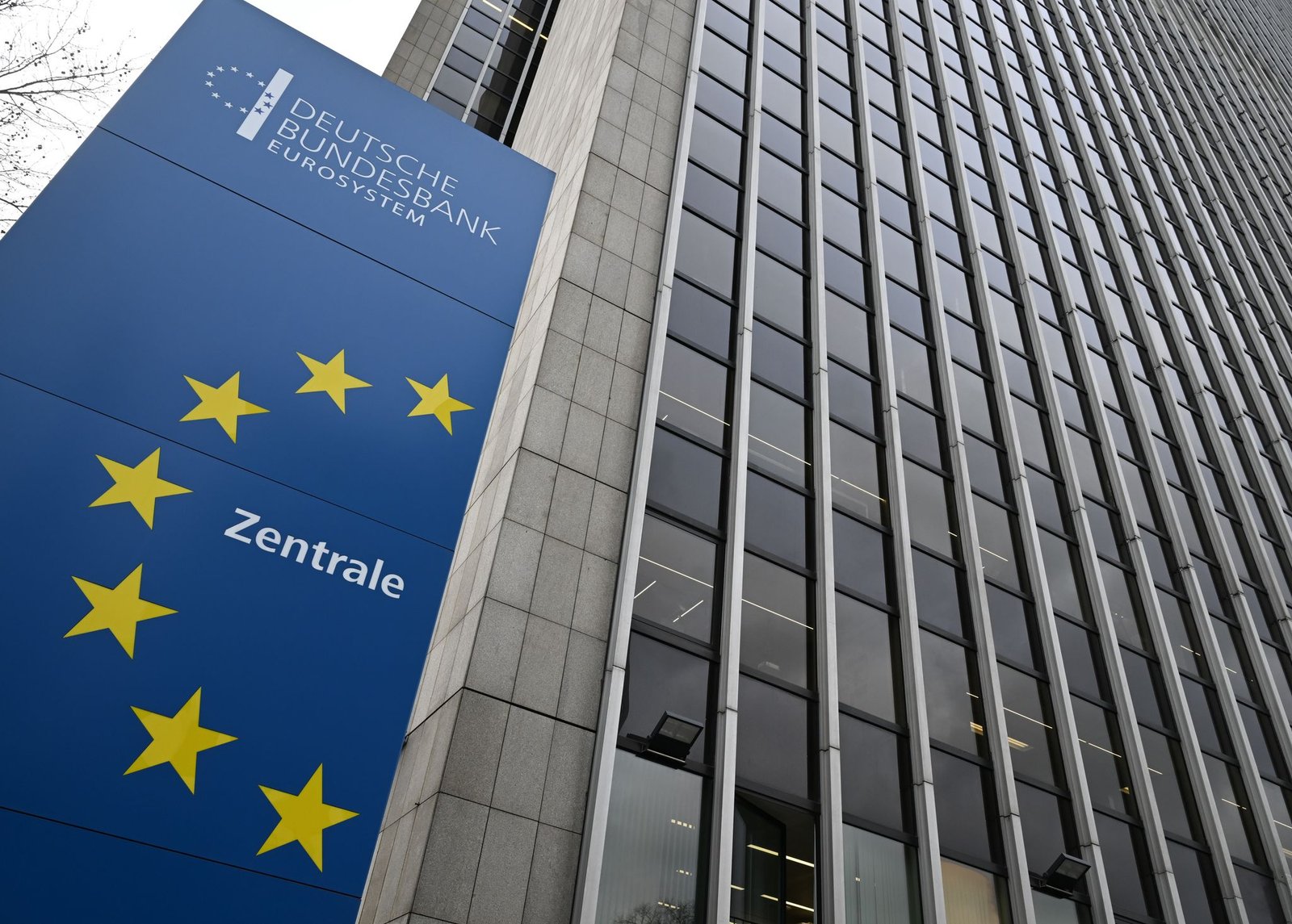 Deutsche Bundesbank Eurosystem Germany Central Bank German central bank predicts only slight growth in first quarter